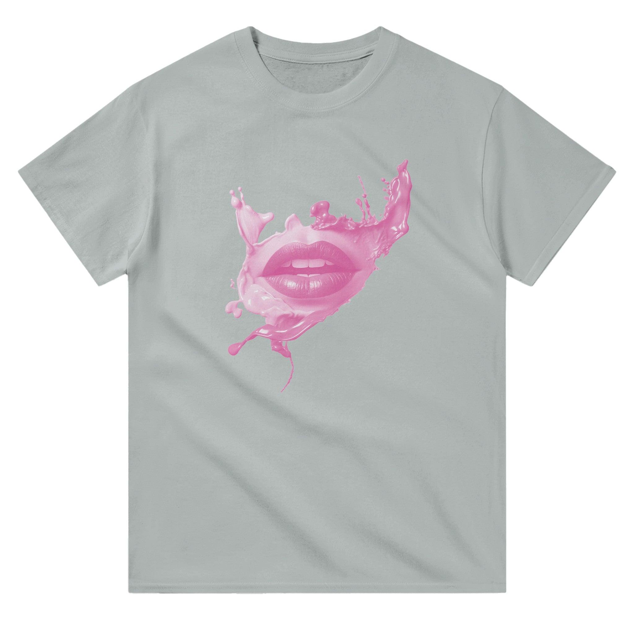 'Kiss Me'Boyfriend T-shirt - POMA