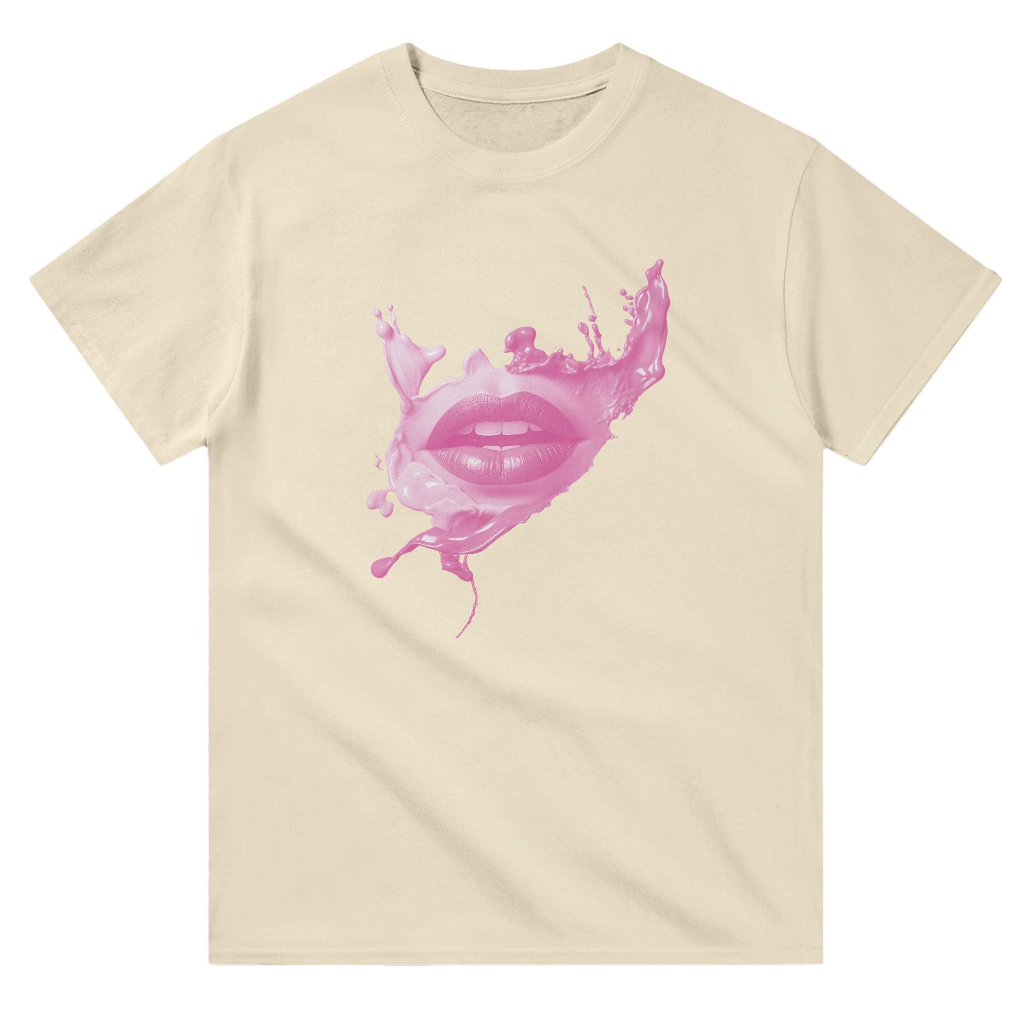 'Kiss Me'Boyfriend T-shirt - POMA