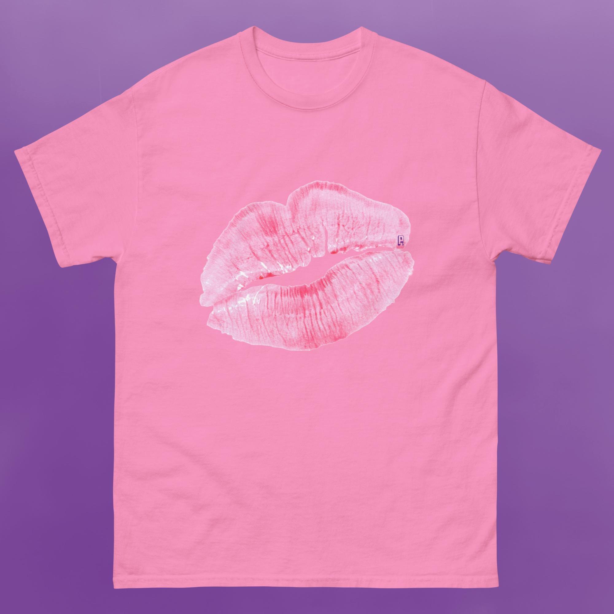 'Lipstick Kiss' Boyfriend T-shirt