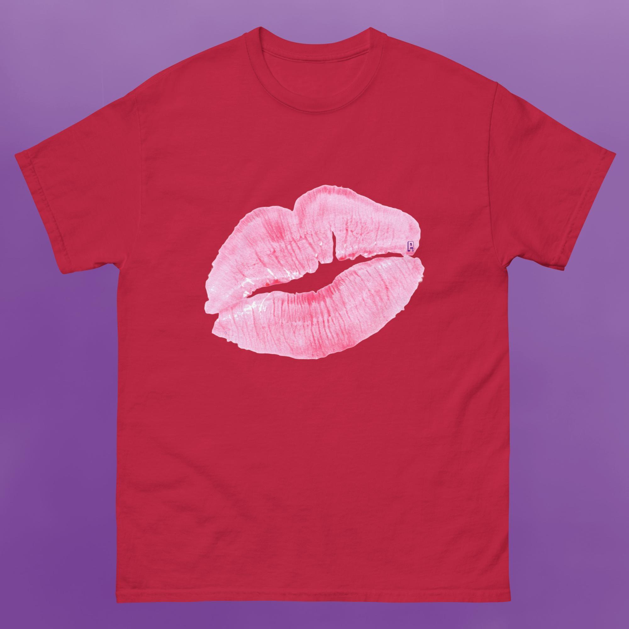 'Lipstick Kiss' Boyfriend T-shirt