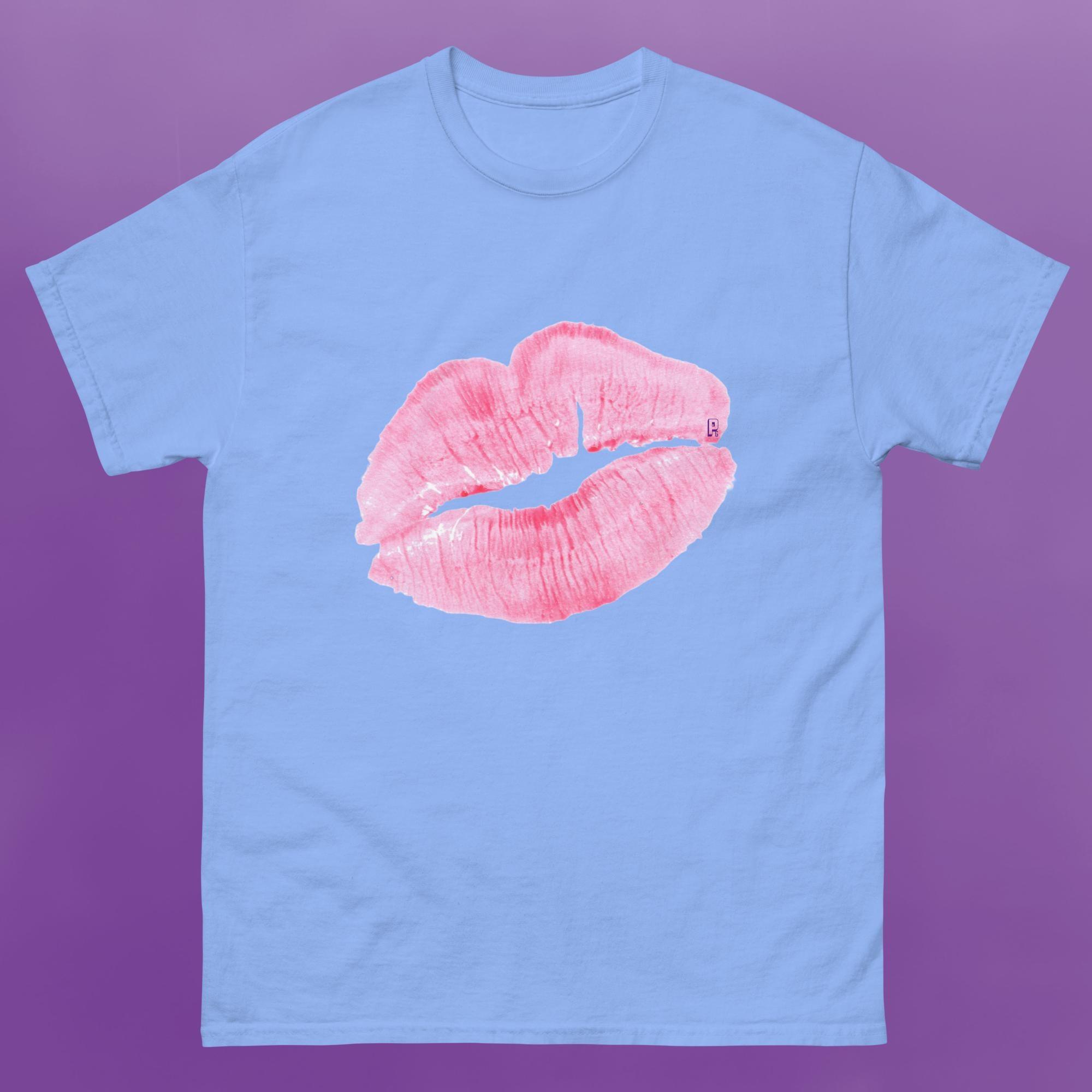 'Lipstick Kiss' Boyfriend T-shirt