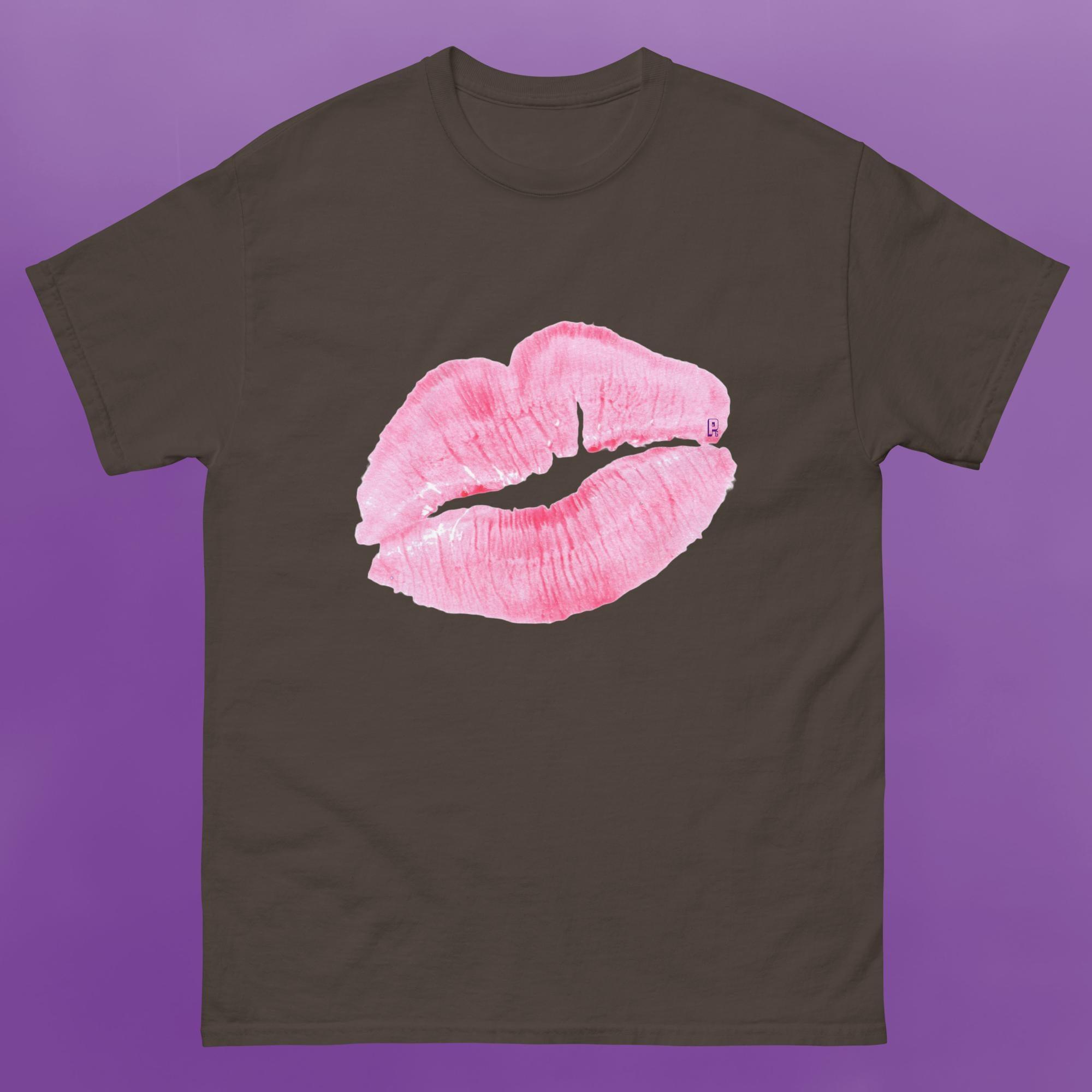 'Lipstick Kiss' Boyfriend T-shirt