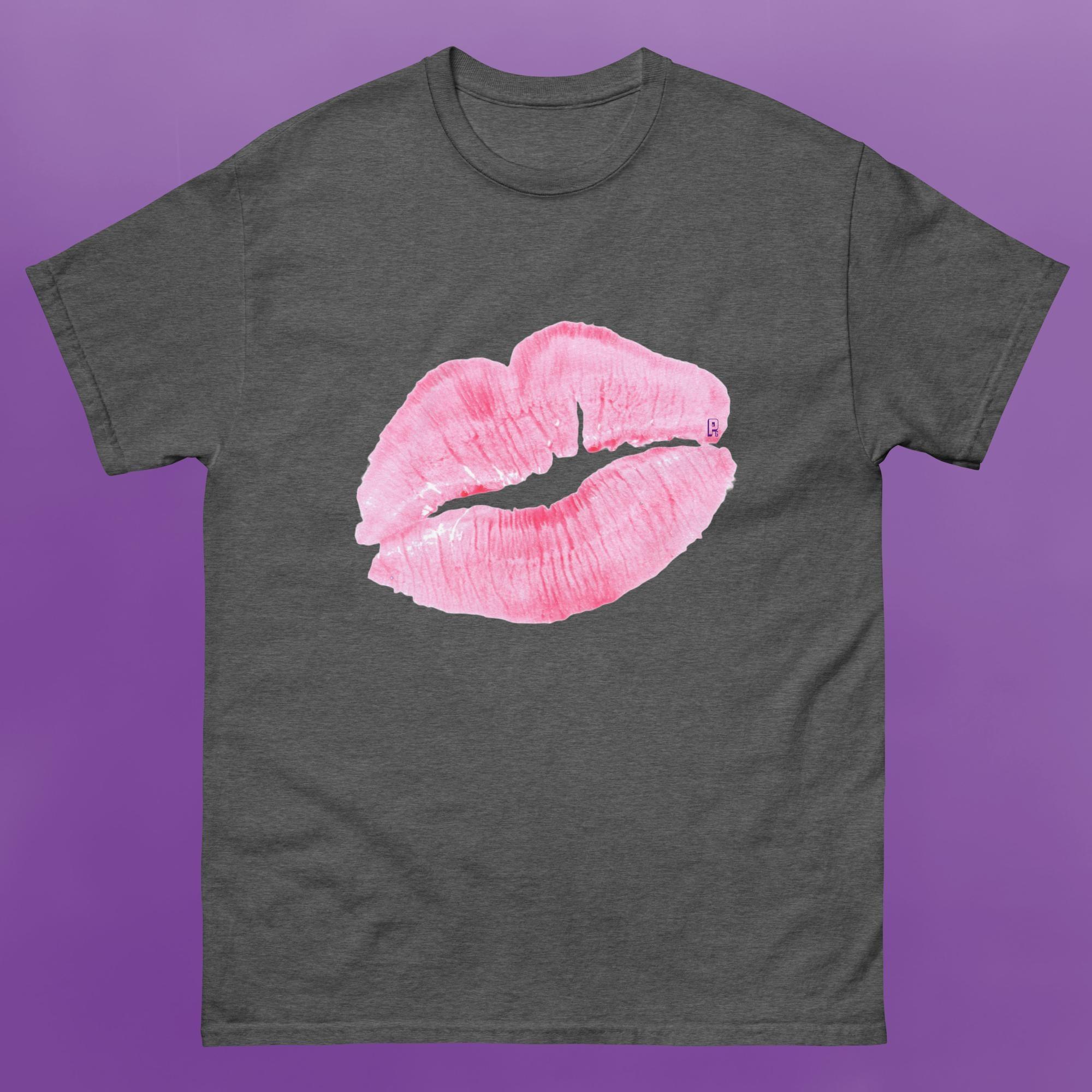 'Lipstick Kiss' Boyfriend T-shirt