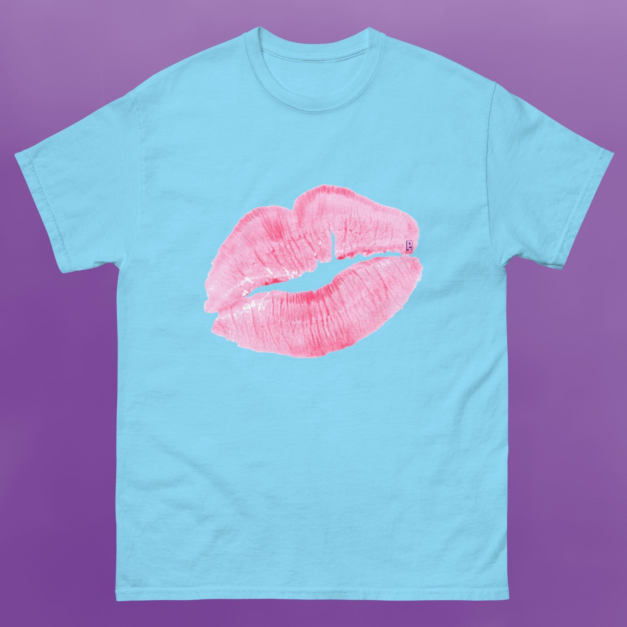 'Lipstick Kiss' Boyfriend T-shirt